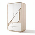 Armoire en bois clair avec portes blanches et tiroirs intégrés